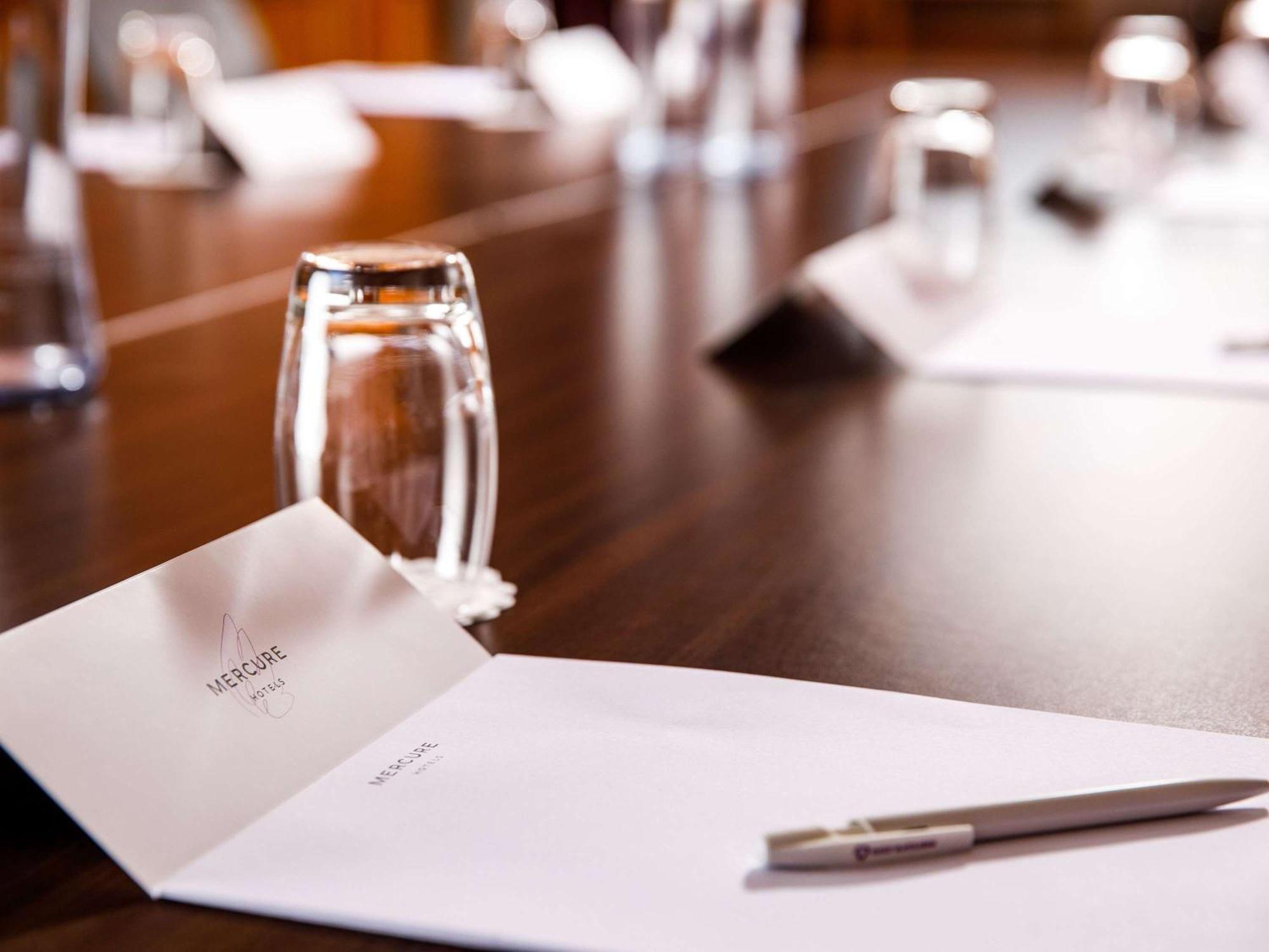 Mercure Telford Centre Hotel Εξωτερικό φωτογραφία