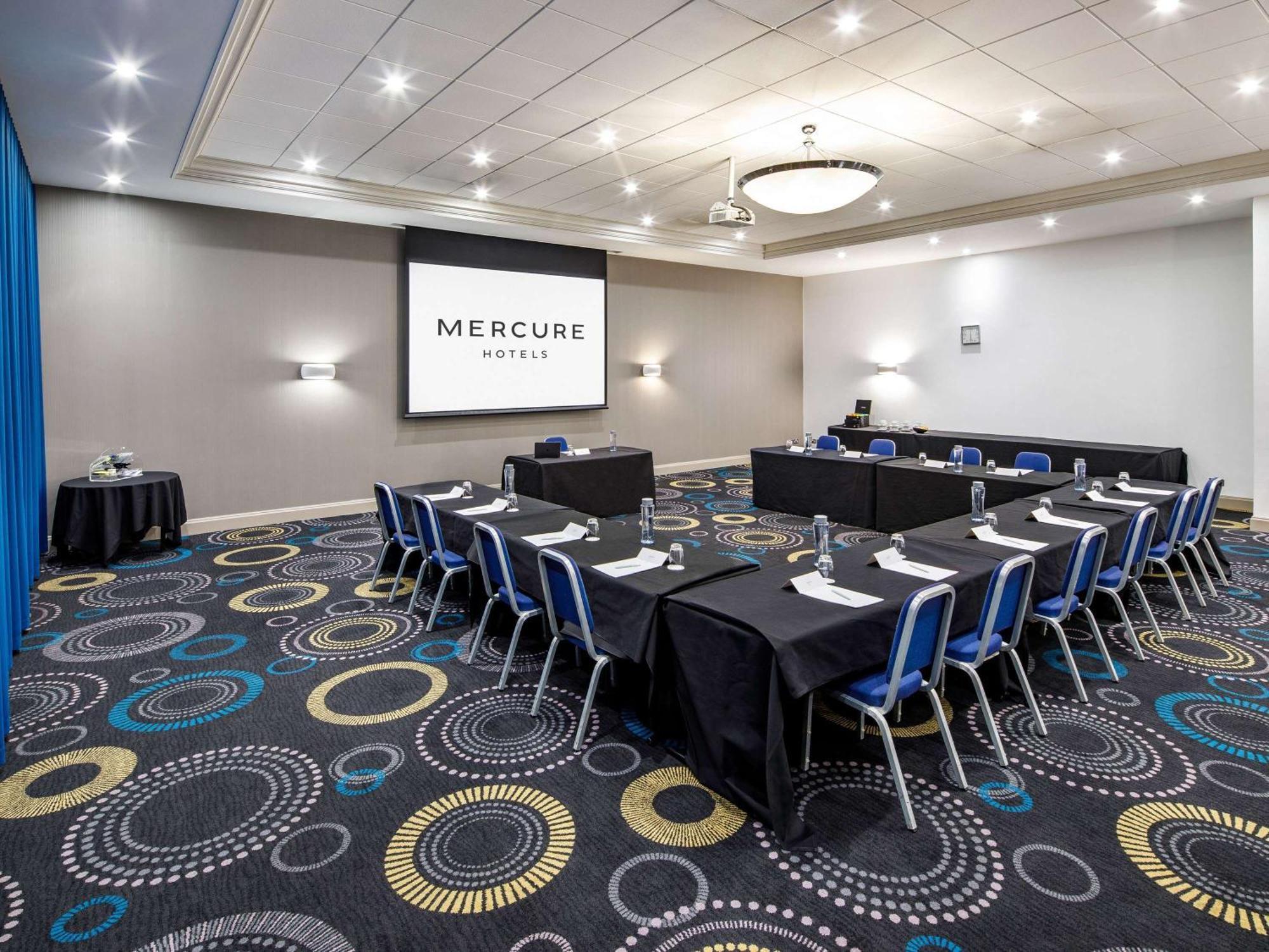 Mercure Telford Centre Hotel Εξωτερικό φωτογραφία