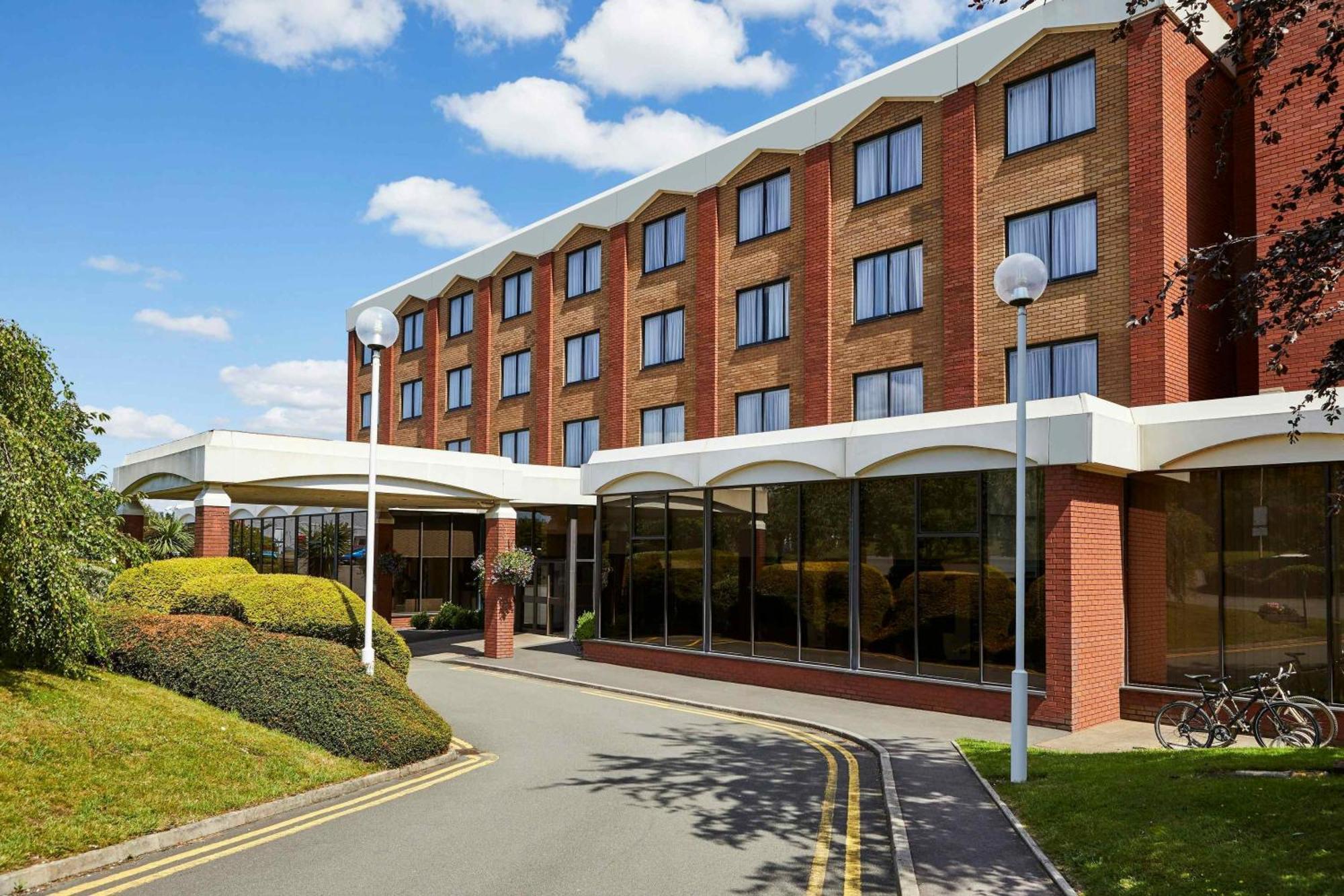Mercure Telford Centre Hotel Εξωτερικό φωτογραφία